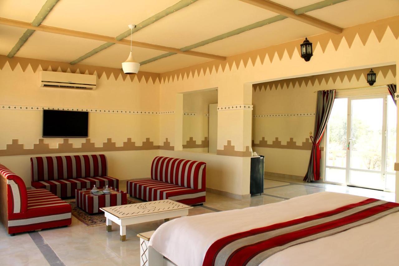 Golden Palm Oasis Hotel Fulayj al Masha'ikh Luaran gambar